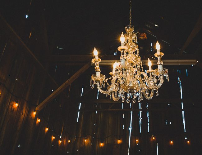 Oregon wineries with Chandeliers